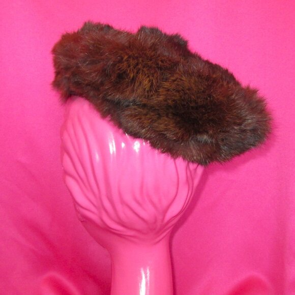 1950s vintage brown fur beret pillbox beret hat - Picture 2 of 4